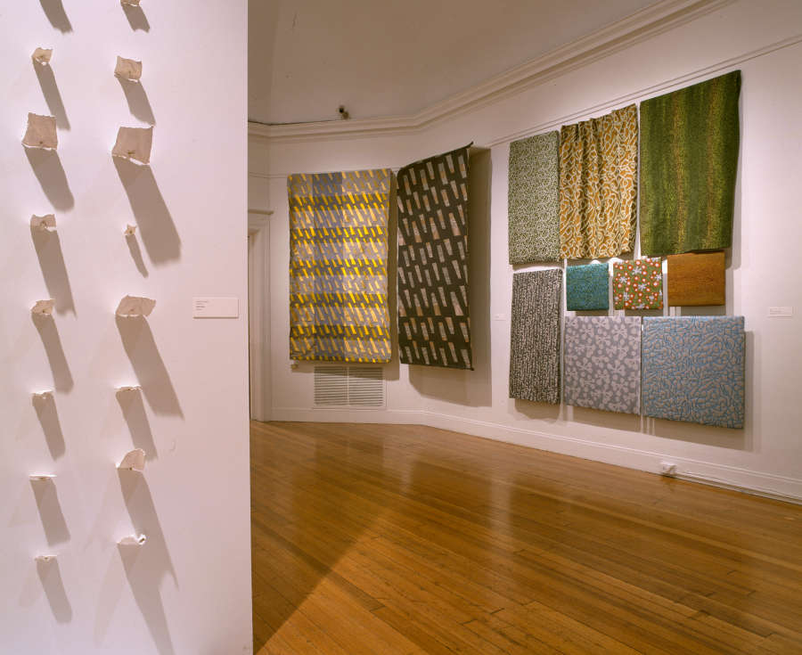 view exhibition image