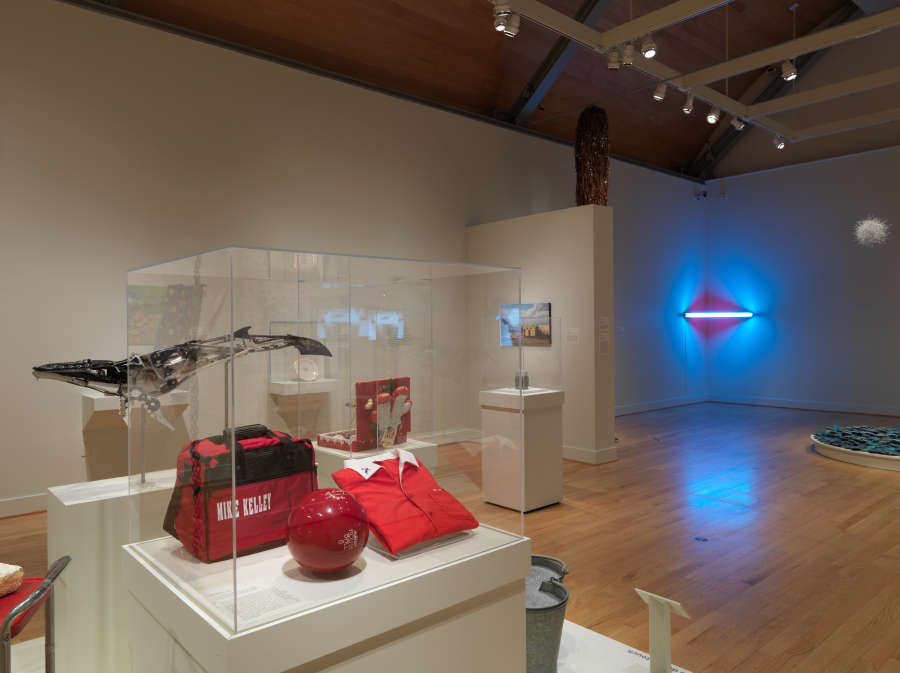 view exhibition image