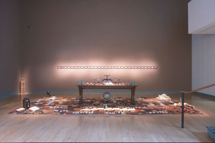 view exhibition image