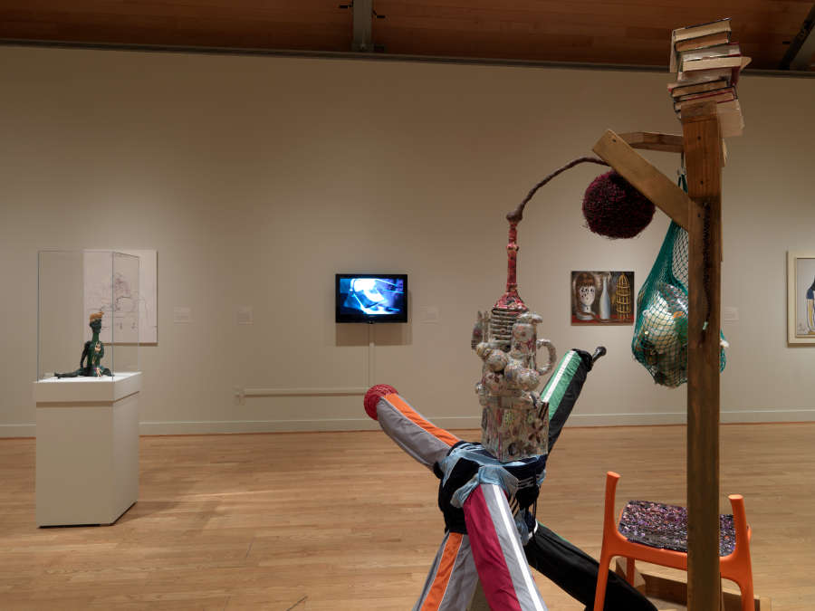 view exhibition image