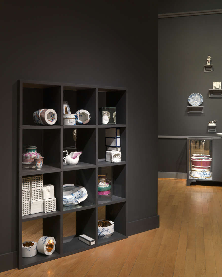 view exhibition image