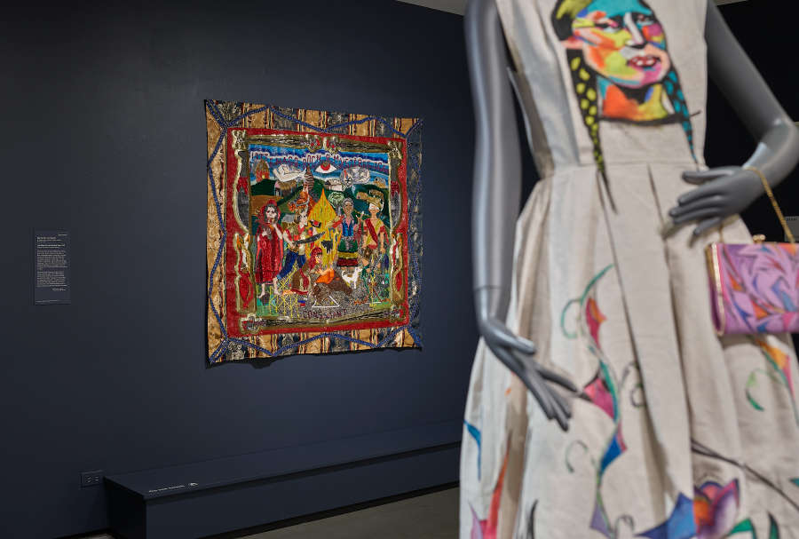 view exhibition image