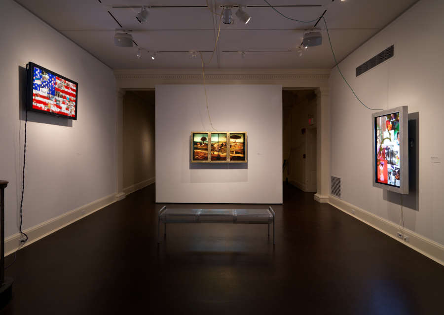 view exhibition image