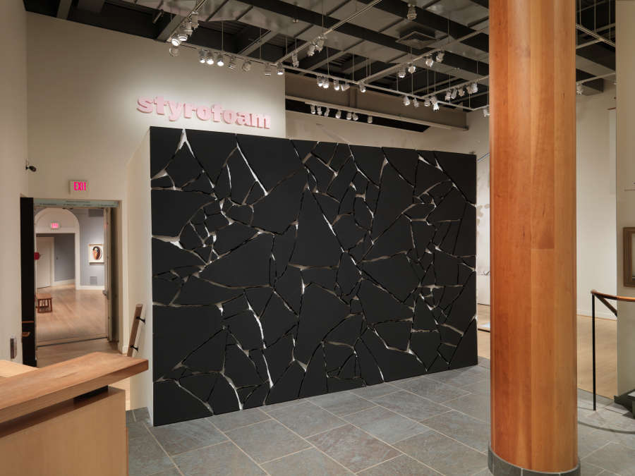 view exhibition image