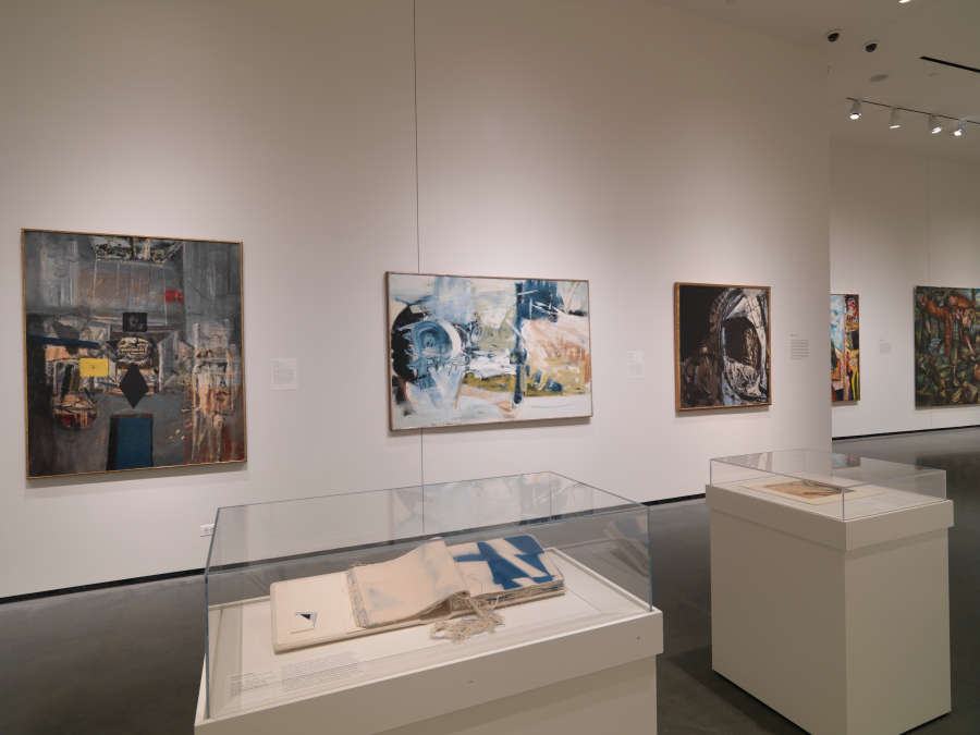 view exhibition image