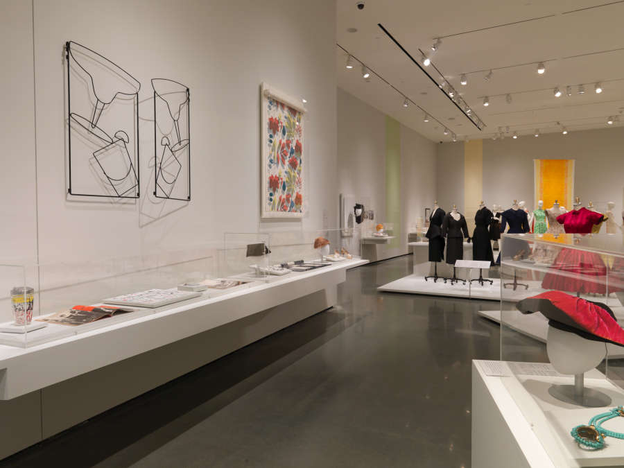 view exhibition image