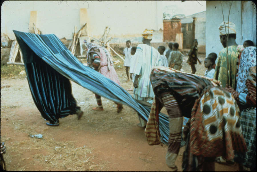 Egúngún Àgbà type known as baba párìkòkò—literally, the “ancestral father who walks about