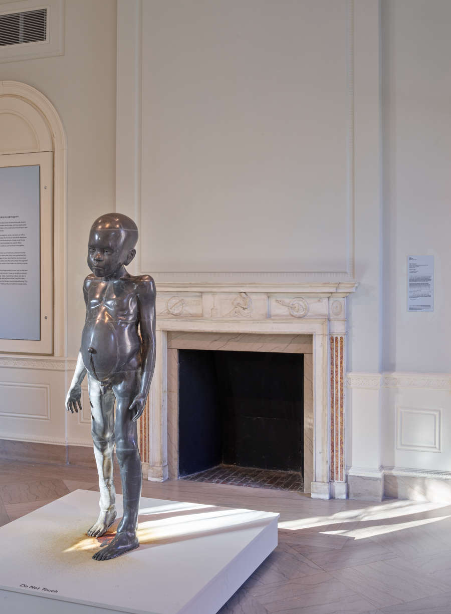 view exhibition image