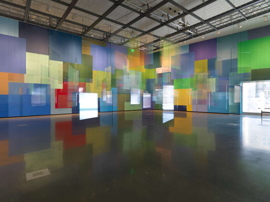 view exhibition image