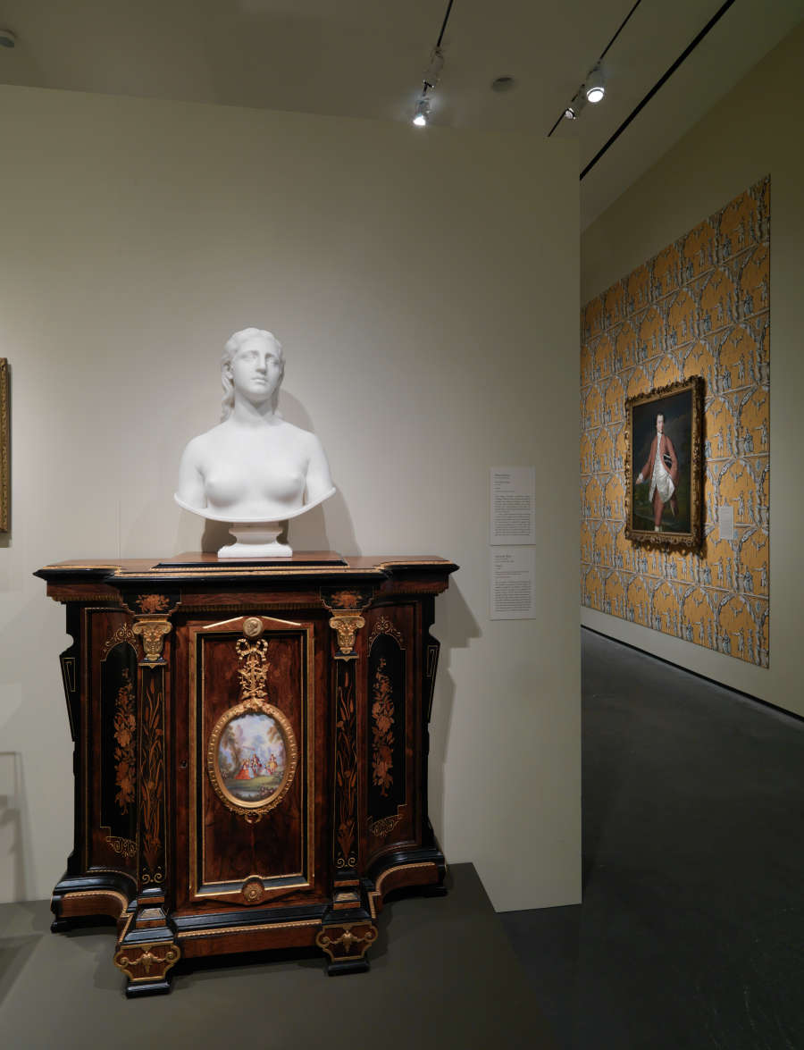 view exhibition image