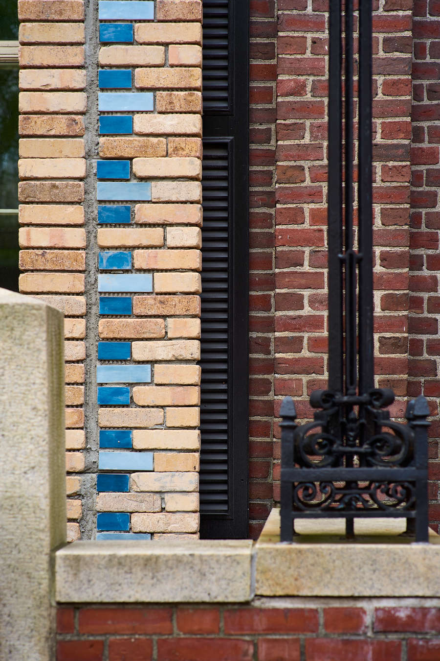 view exhibition image