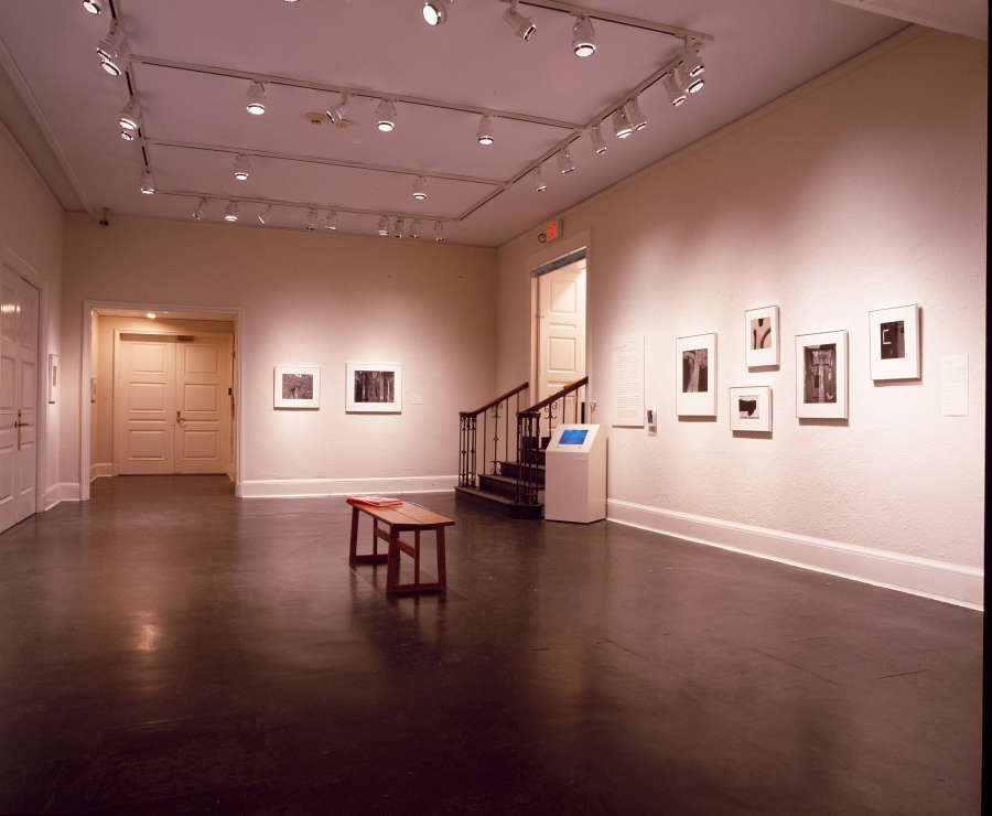view exhibition image