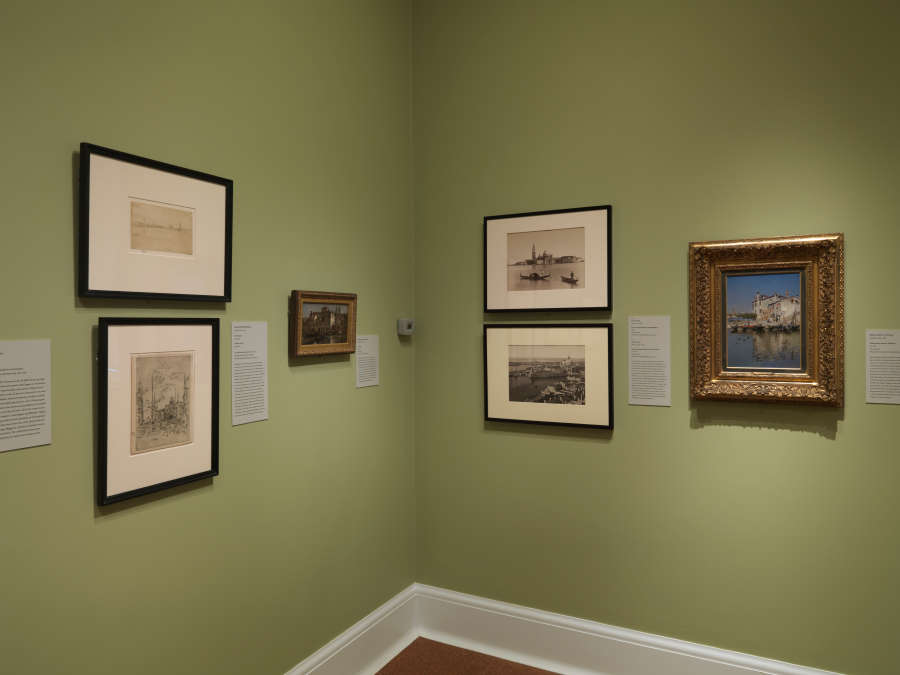 view exhibition image