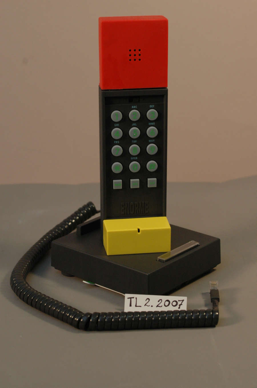 TL2-2007 Sottsass phone 007.jpg