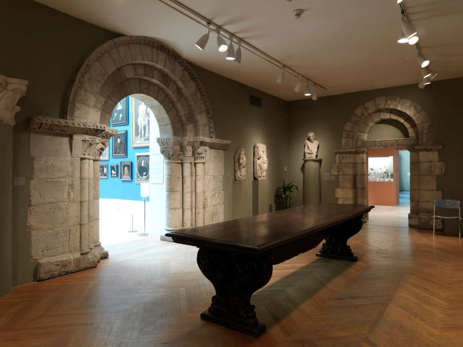 view exhibition image