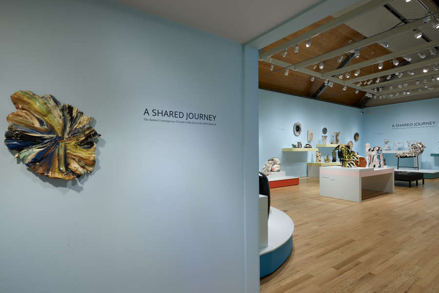 view exhibition image