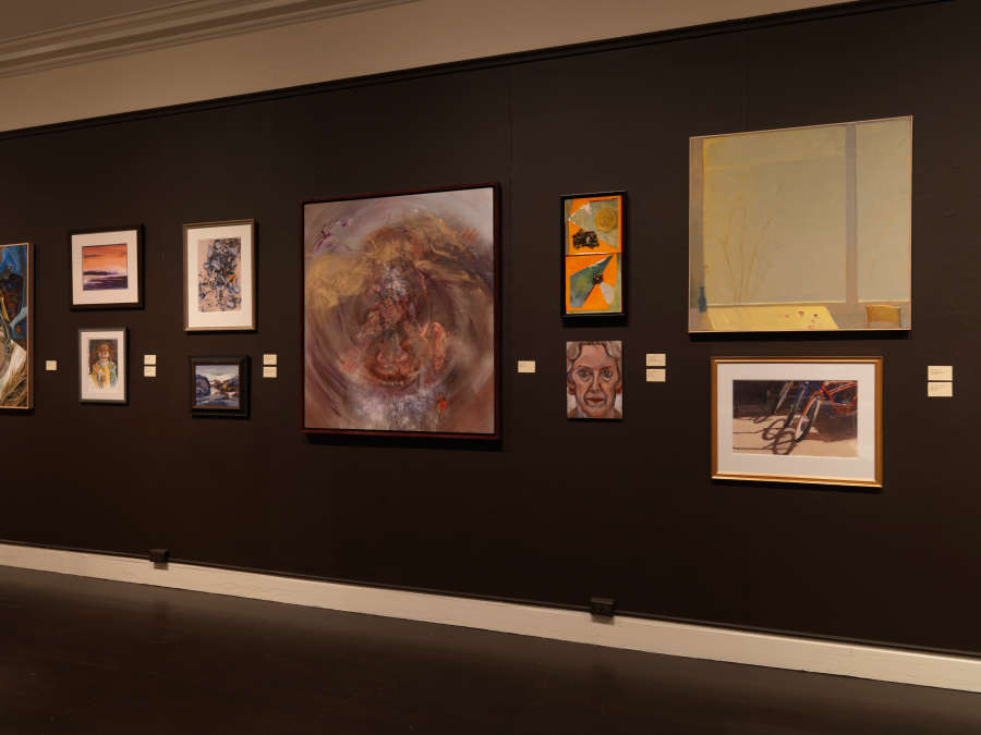 view exhibition image