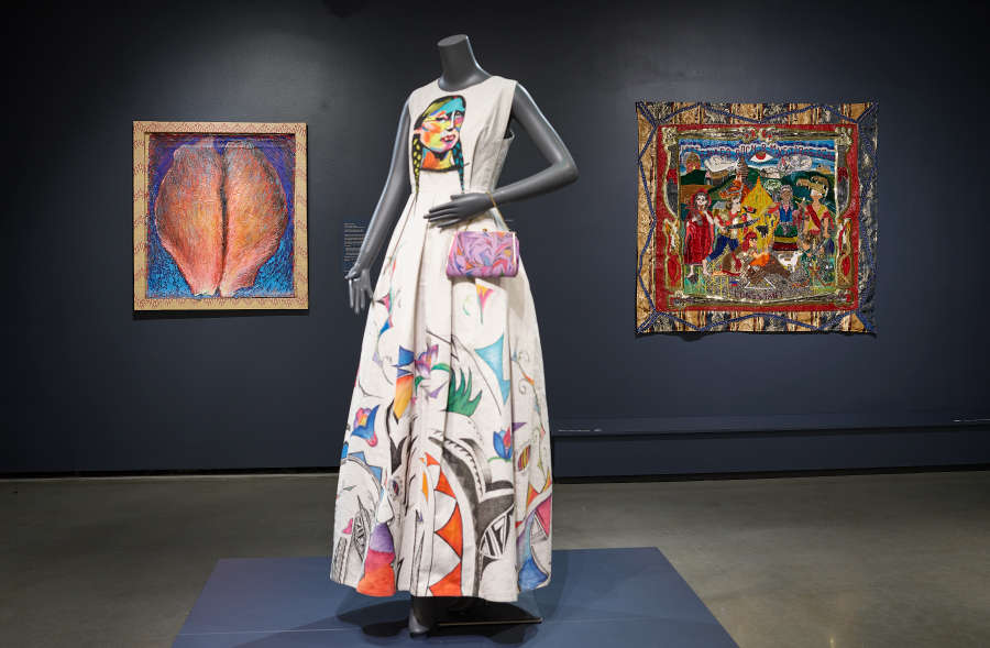 view exhibition image