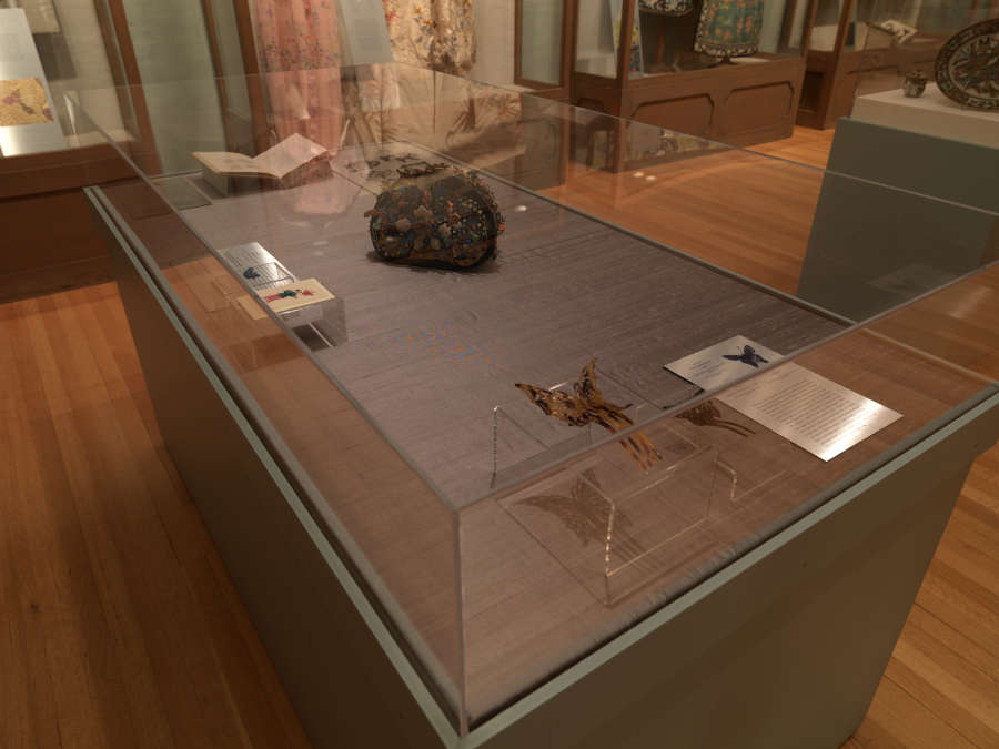 view exhibition image