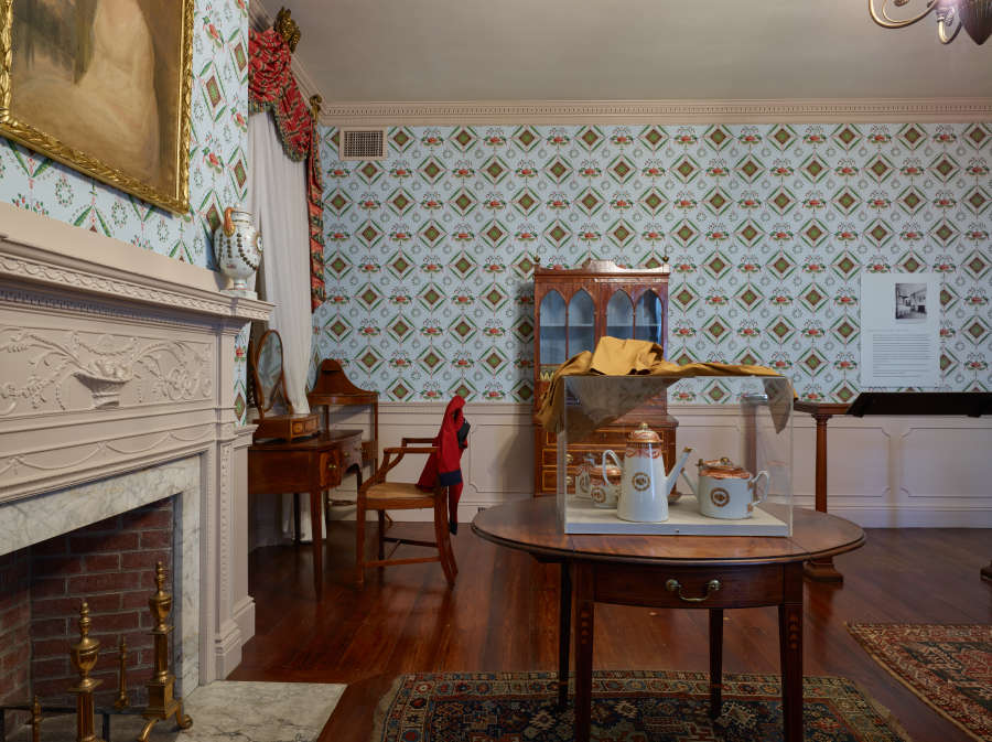 view exhibition image