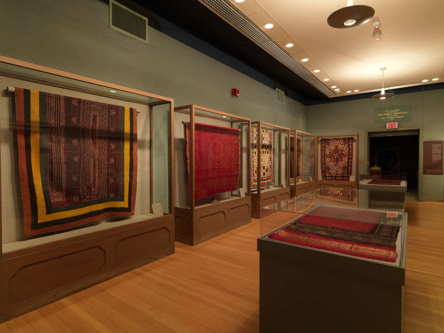 view exhibition image