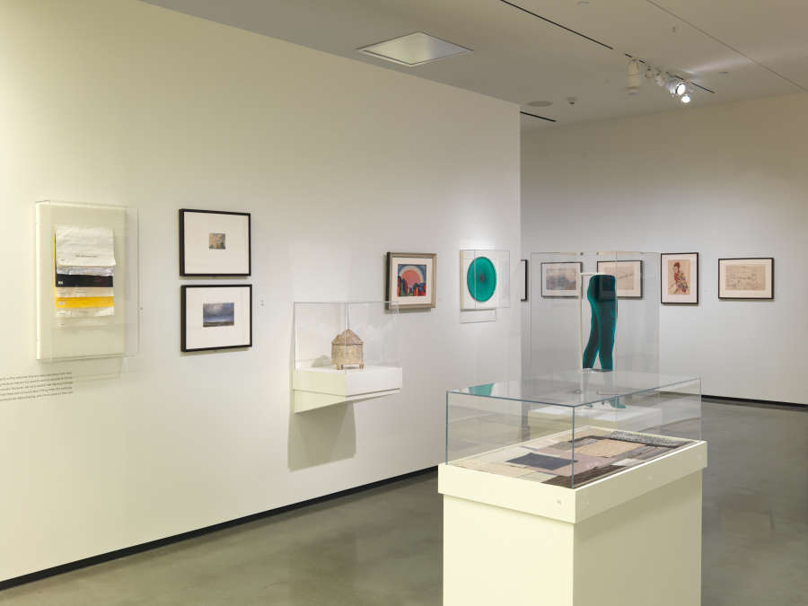 view exhibition image