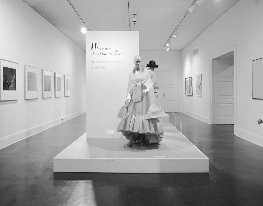 view exhibition image