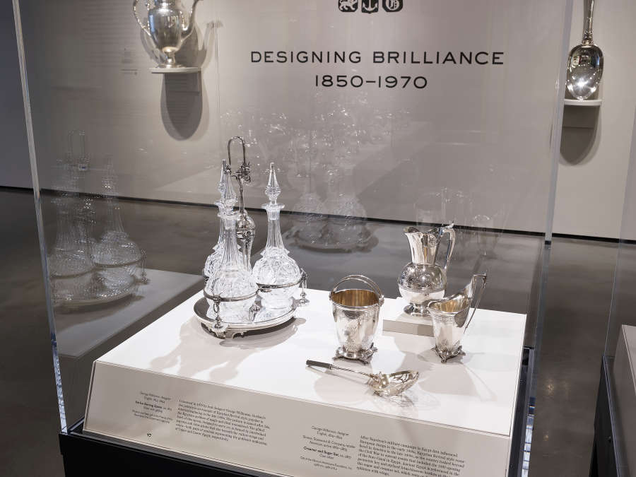 view exhibition image