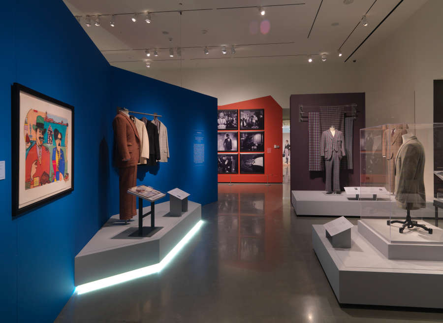 view exhibition image