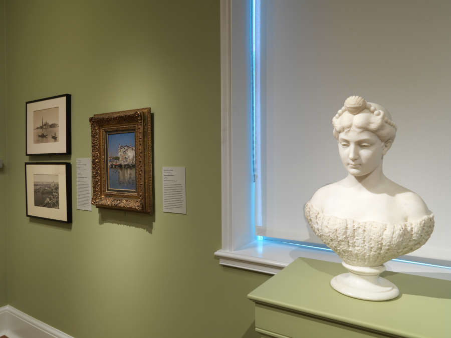 view exhibition image