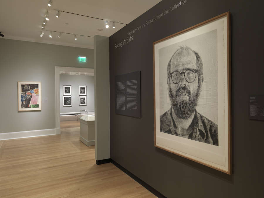 view exhibition image
