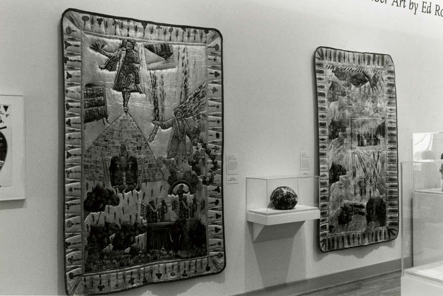 view exhibition image