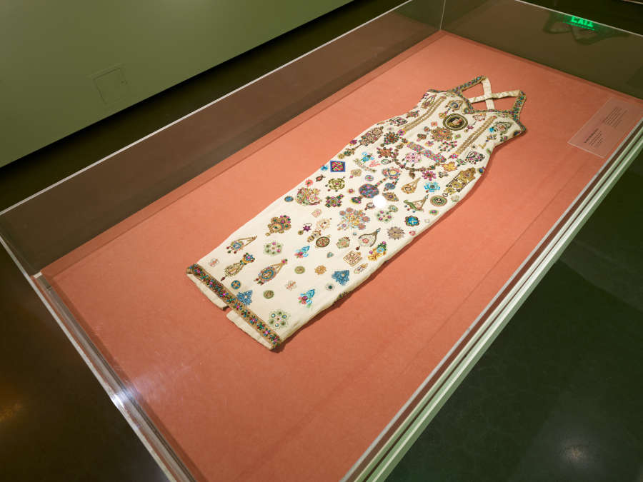 view exhibition image