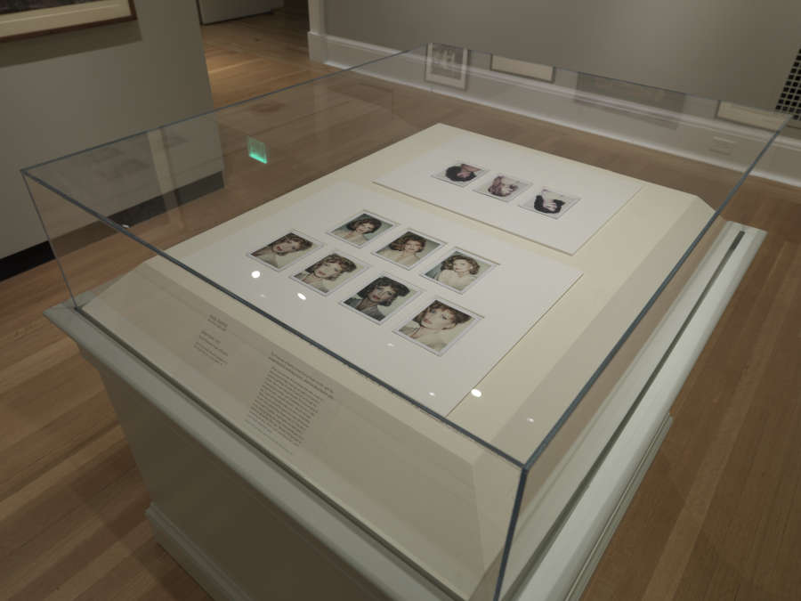 view exhibition image