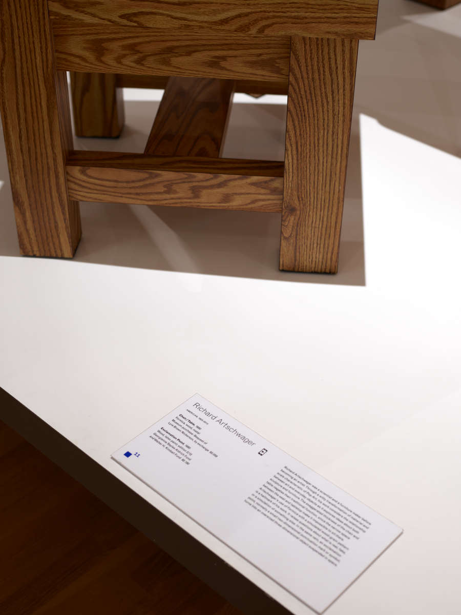 view exhibition image