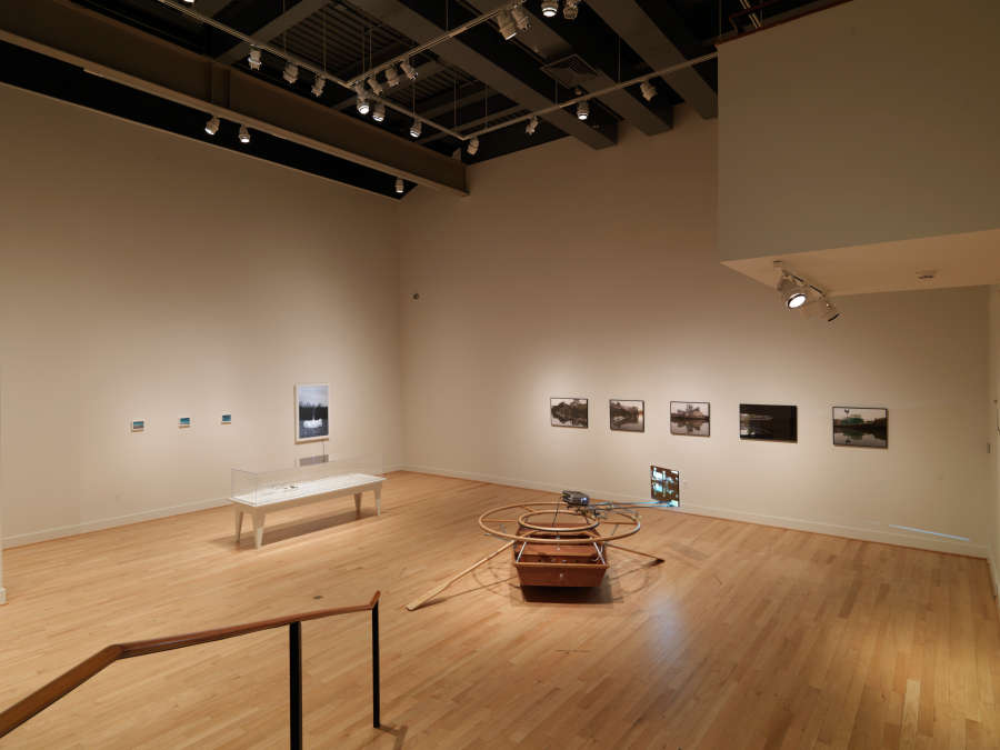 view exhibition image