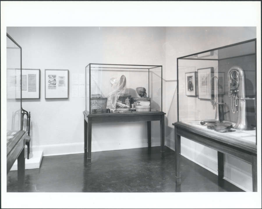 view exhibition image