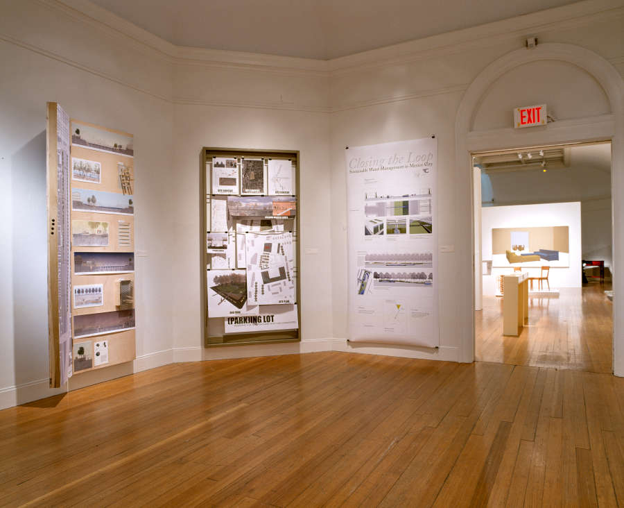 view exhibition image