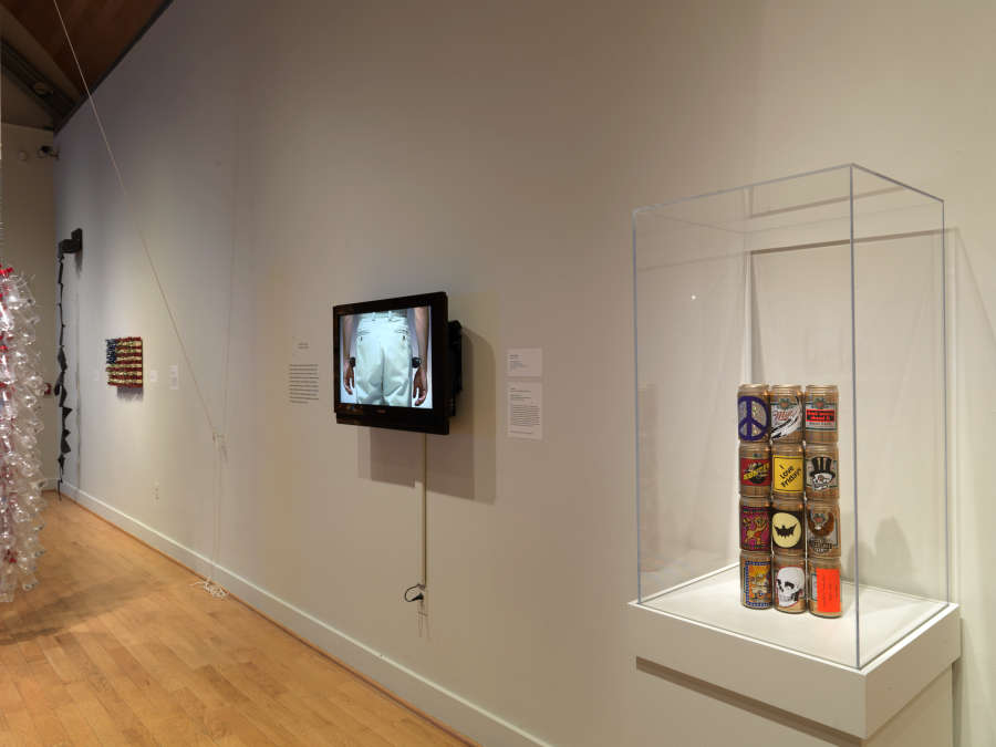 view exhibition image