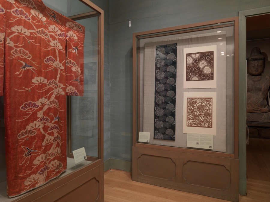 view exhibition image