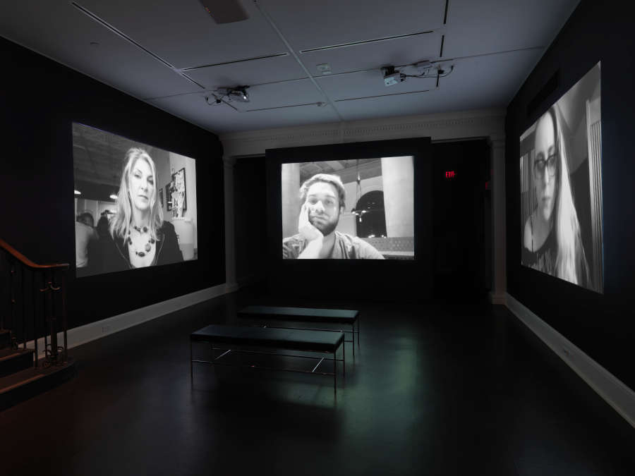 view exhibition image