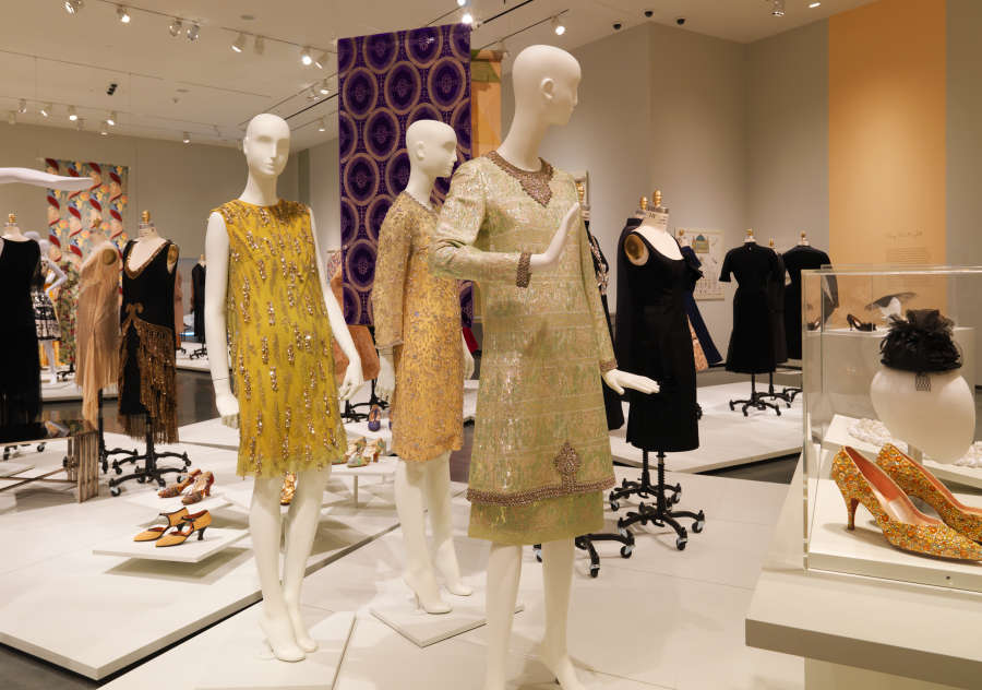 view exhibition image