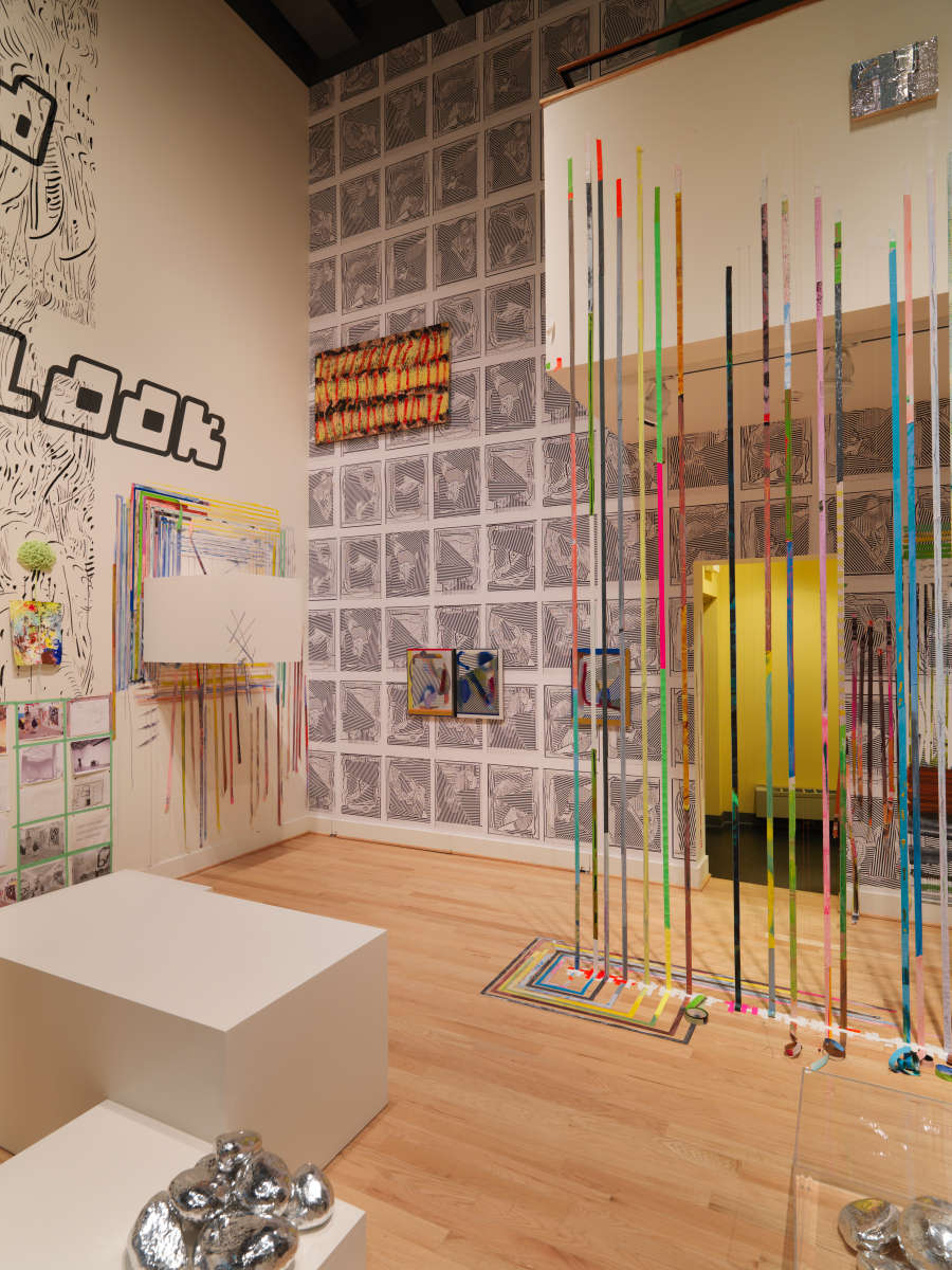 view exhibition image