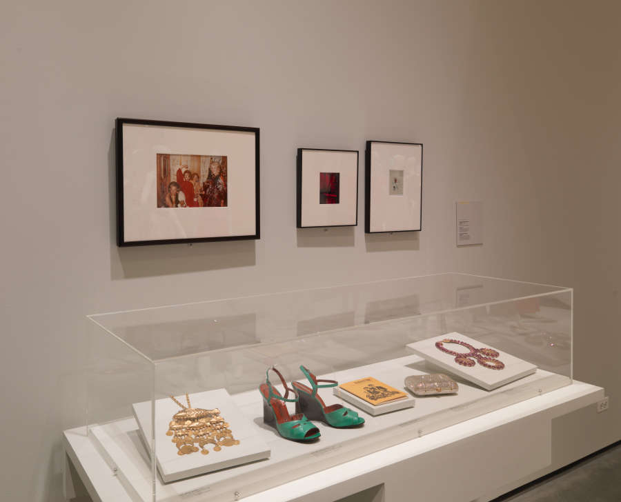 view exhibition image