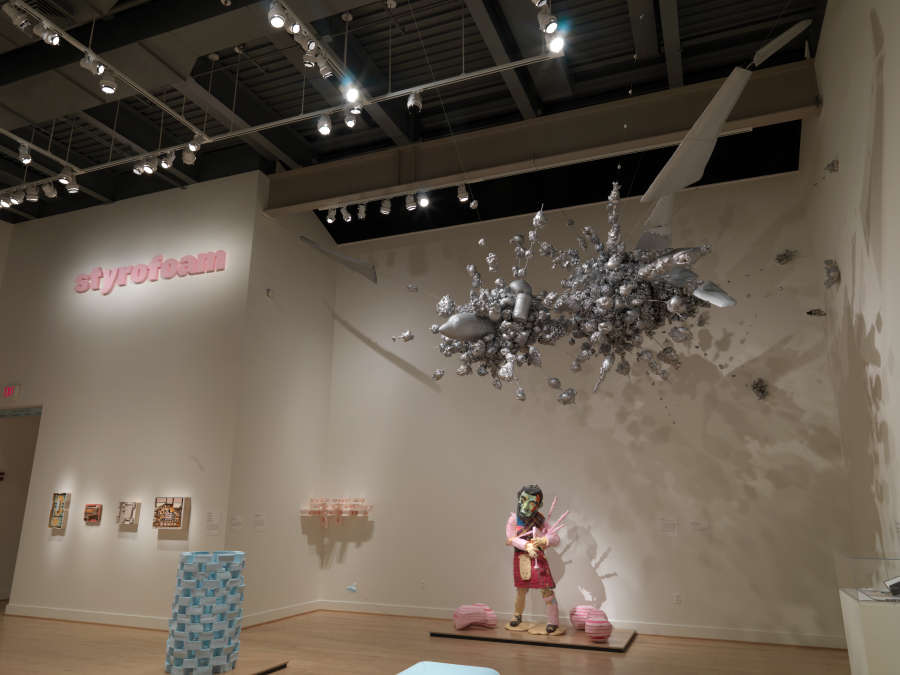 view exhibition image