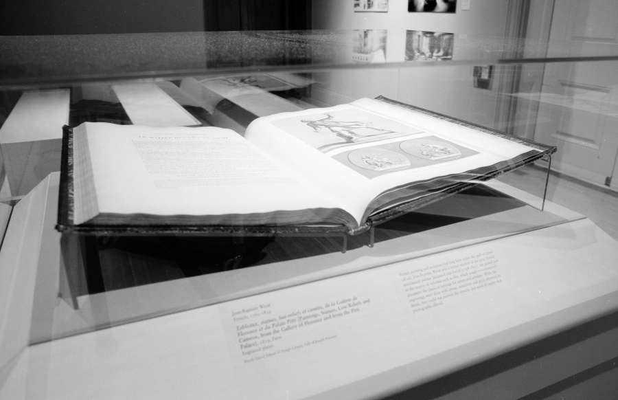 view exhibition image