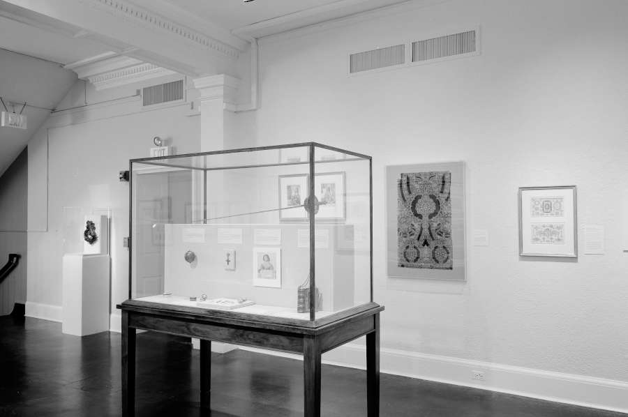 view exhibition image