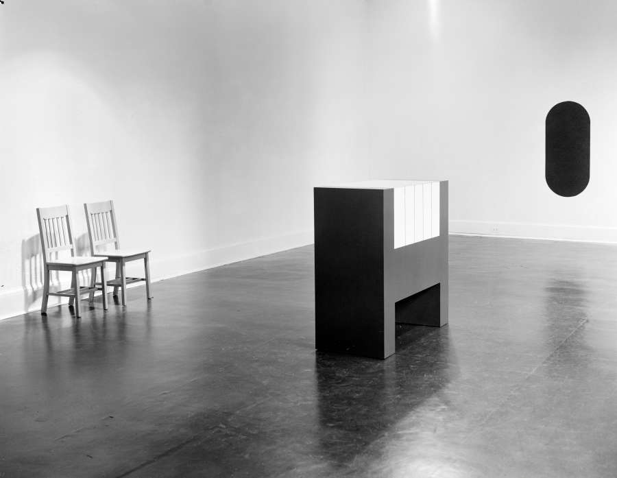 view exhibition image