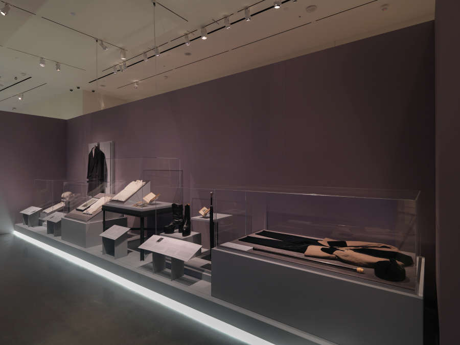 view exhibition image