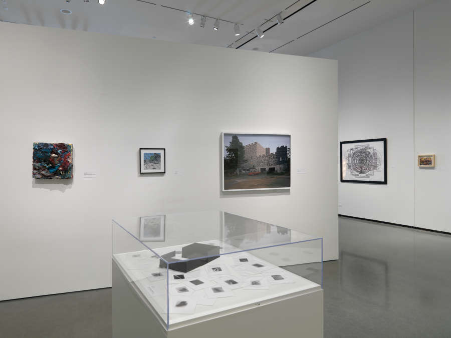 view exhibition image